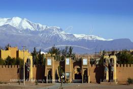 Image du Maroc Professionnelle de  Atlas corporation Studio de la ville de Ouarzazate. La cité qui se veut le Hollywood du Maroc dispose de plusieurs studios déjà, Mardi 28 Décembre 2004. (Photo / Abdeljalil Bounhar)



